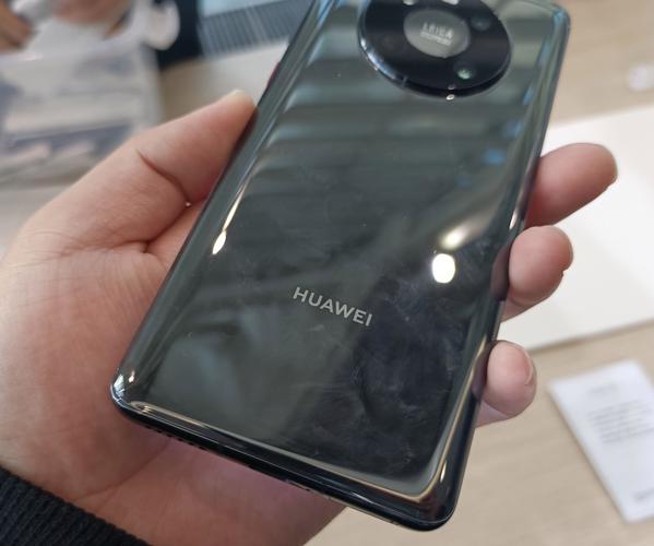 华为mate50价格创新低,旗舰芯片 256gb 北斗卫星,只要4399元