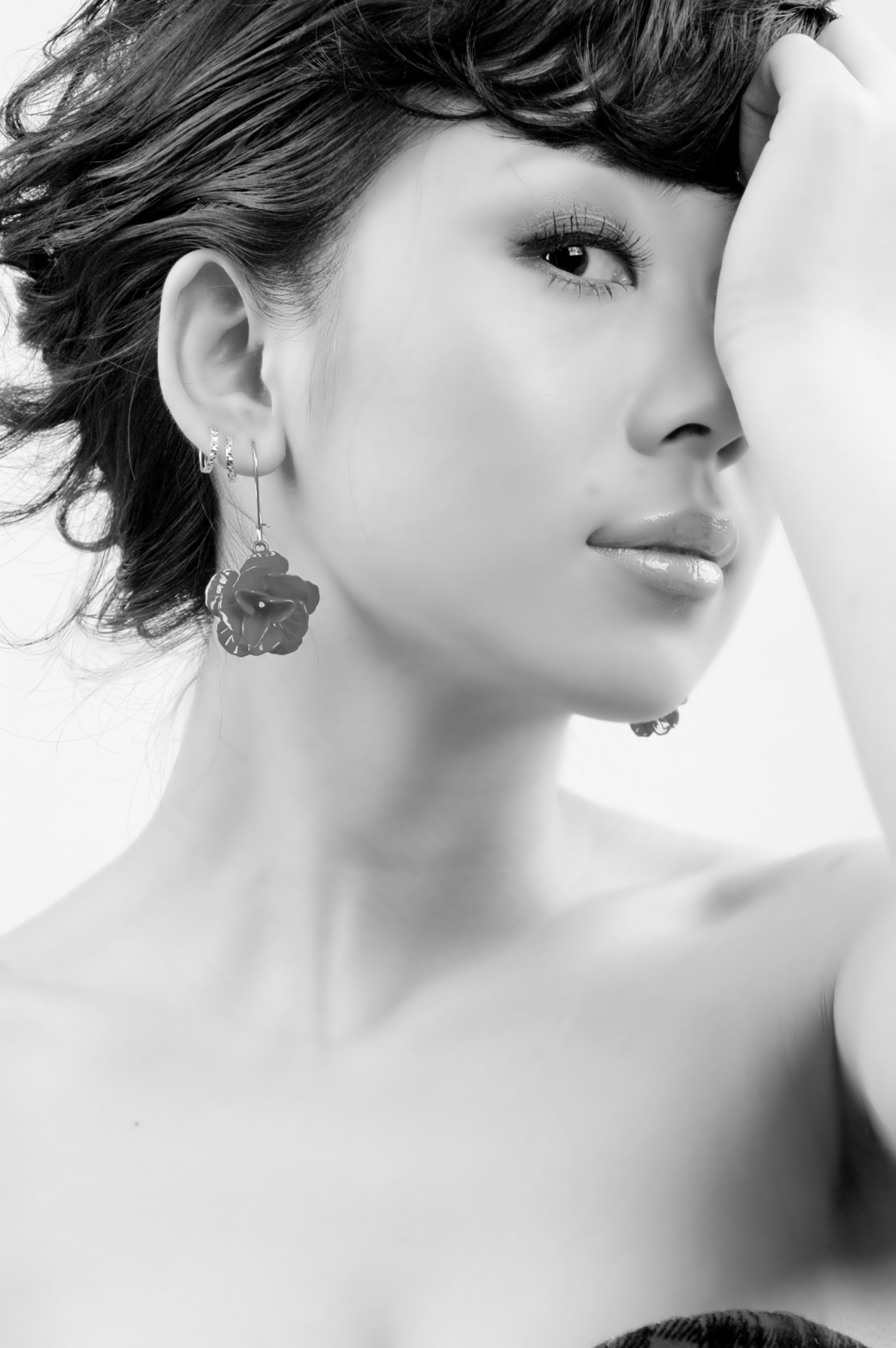 刘珊珊: 青年琵琶演员,歌手毕业于上海戏剧学院戏曲分院.