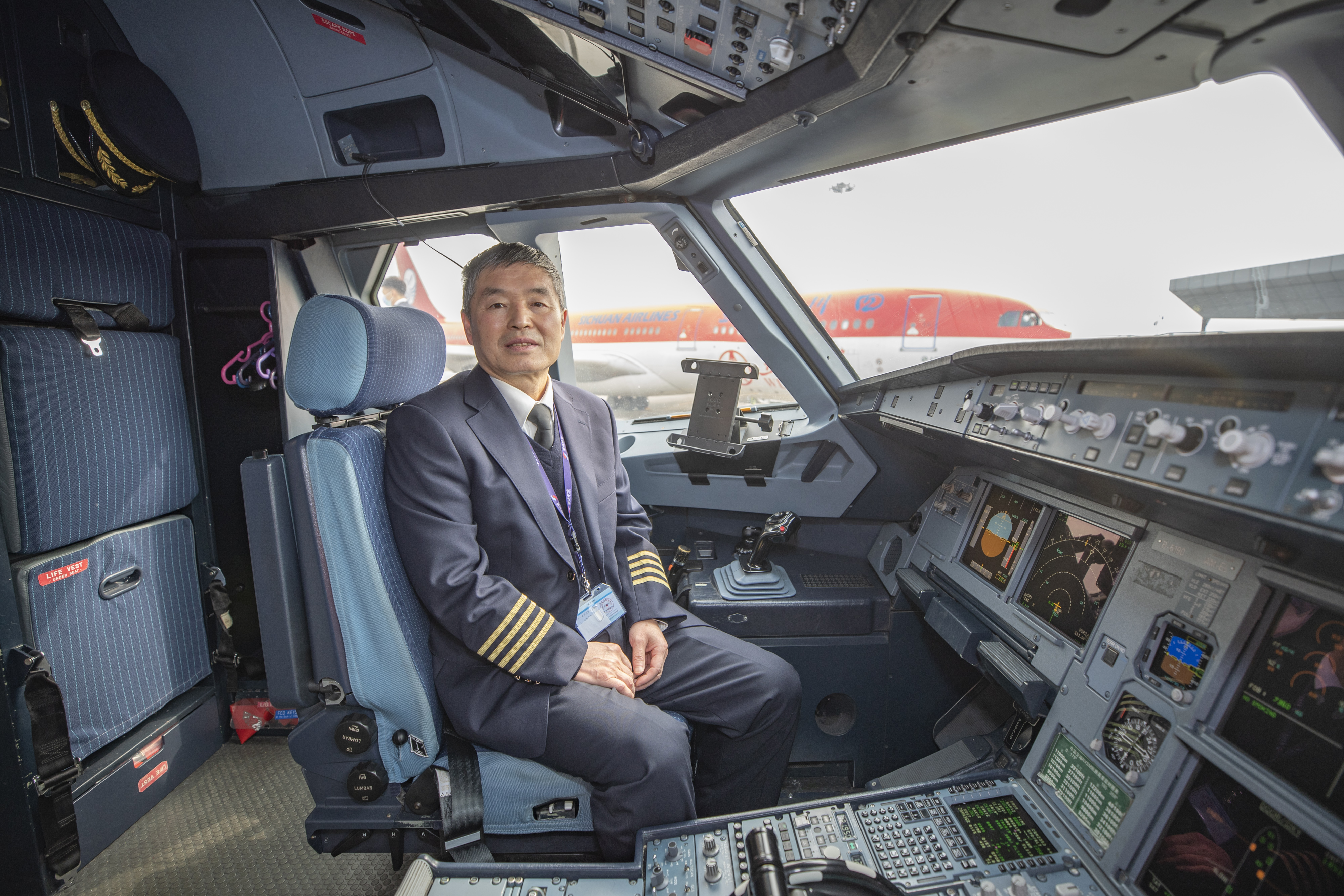 机长李晶的"最后一个春运"(1)