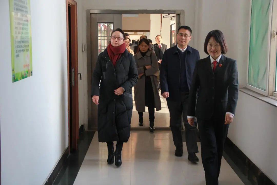 临汾中院党组成员,副院长贺洁一行深入洪洞法院调研指导工作