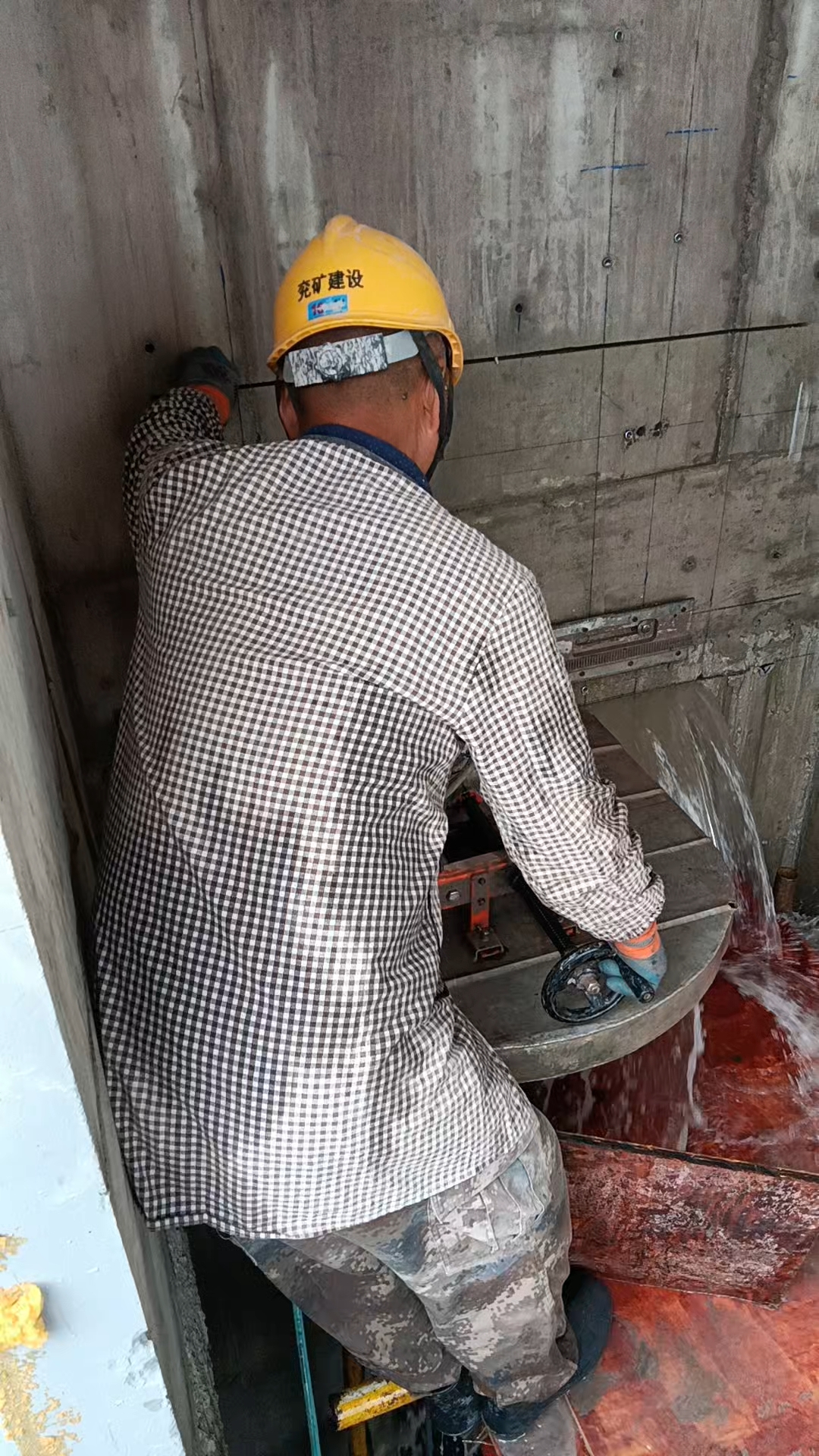 电梯井切割#混凝土切割#绳锯切割