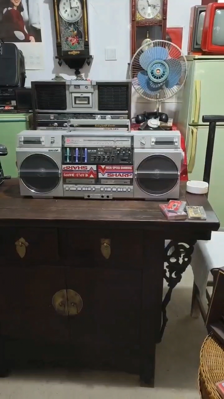 几十年前老物件夏普575录音机!