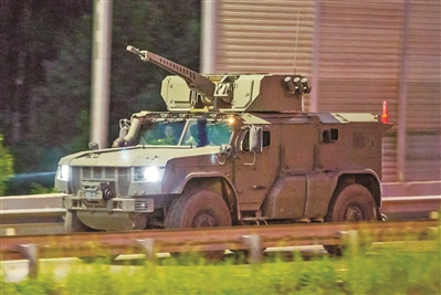 空降"多面手"解读俄军k-4386"台风"vdv型防地雷反伏击车