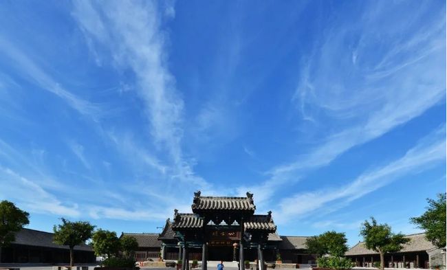 随着战争的频发,枢密院的职权和职能,也因此得以发展和扩张