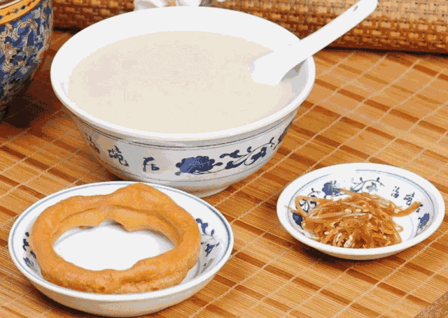 隔夜的酸菜鱼汤揭秘豆汁儿的真实味道