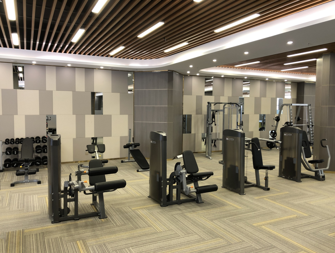 企业健身房,关注员工健康,英派斯为企业发展赋能