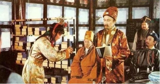 贾宝玉小名叫宝玉,大名是啥?你看与"贾琏贾珠贾环"合起来念啥