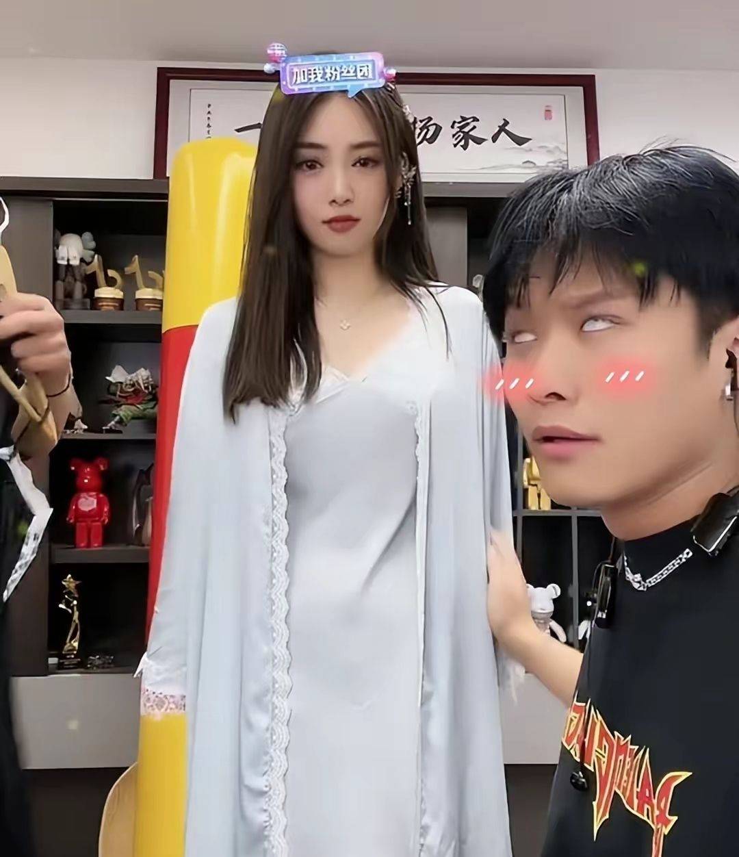 百家帮扶计划# 【小杨哥学小小杨走路:宝宝长大后能否超越父亲的魅力