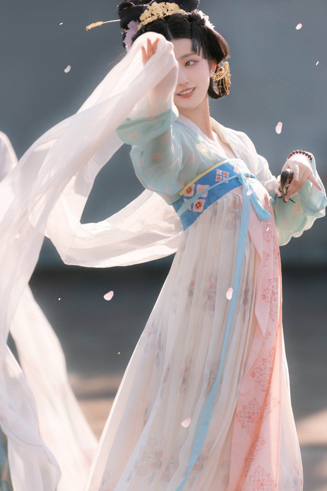 "桃花仙"汉服长什么样?不仅圈内人喜欢,圈外人看了也心动