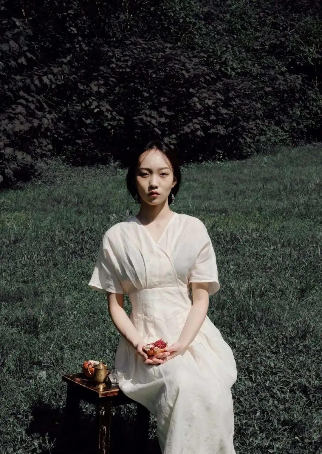 "疯产姐妹"邵雨轩,秃头少女竟是超模?看到照片我信了