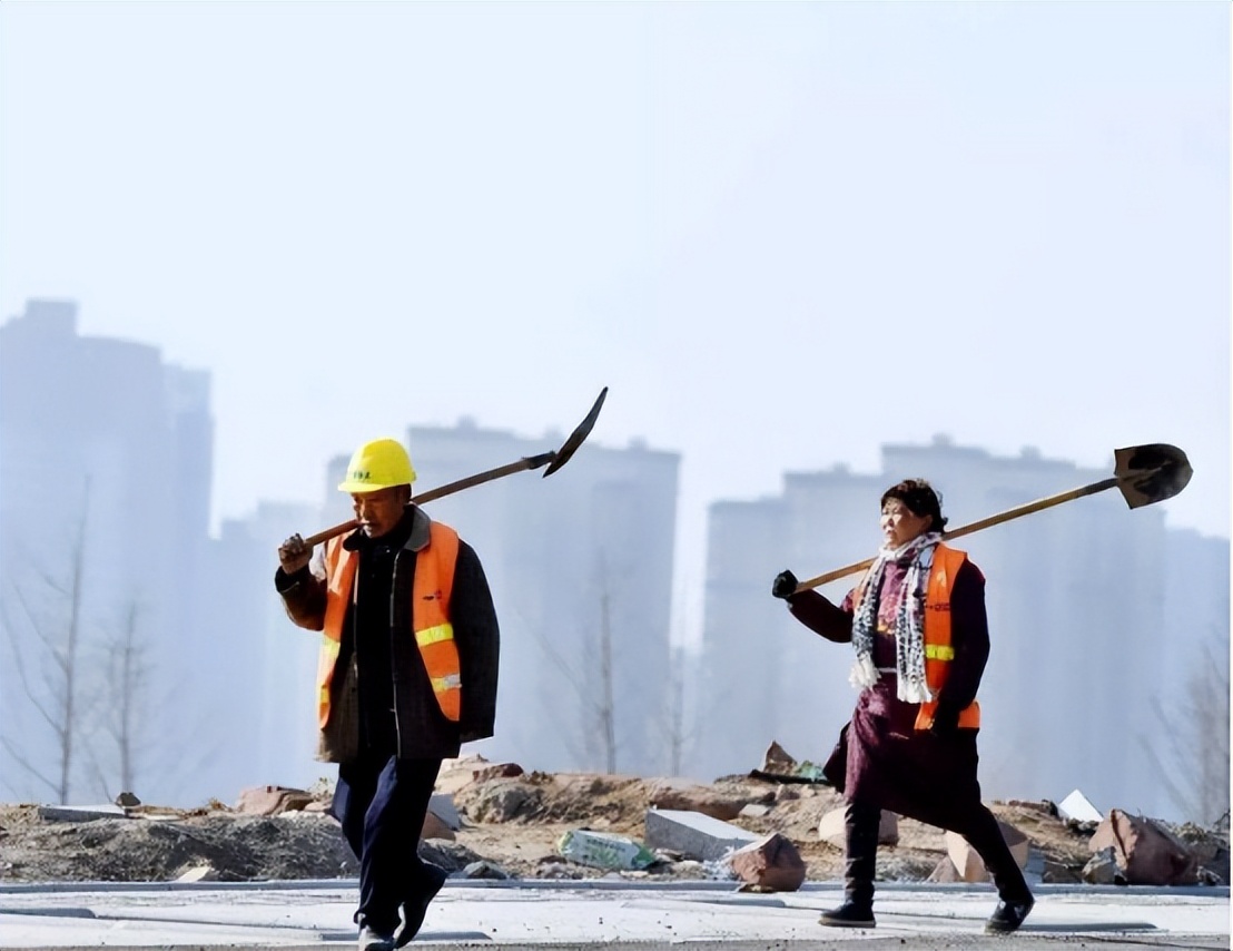 多地鼓励农民进城买房:为楼市去库存,也为了"以房留人"