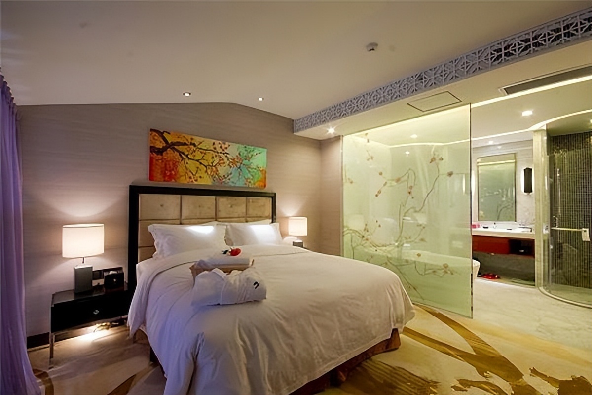 为啥酒店一到半夜就"满房"?客房经理说出原因