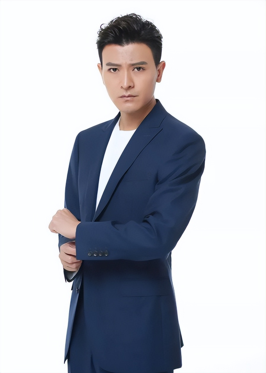 演《楚汉传奇》获奖,娶蒙亭宜为妻,"正剧专业户"杨铮现状如何