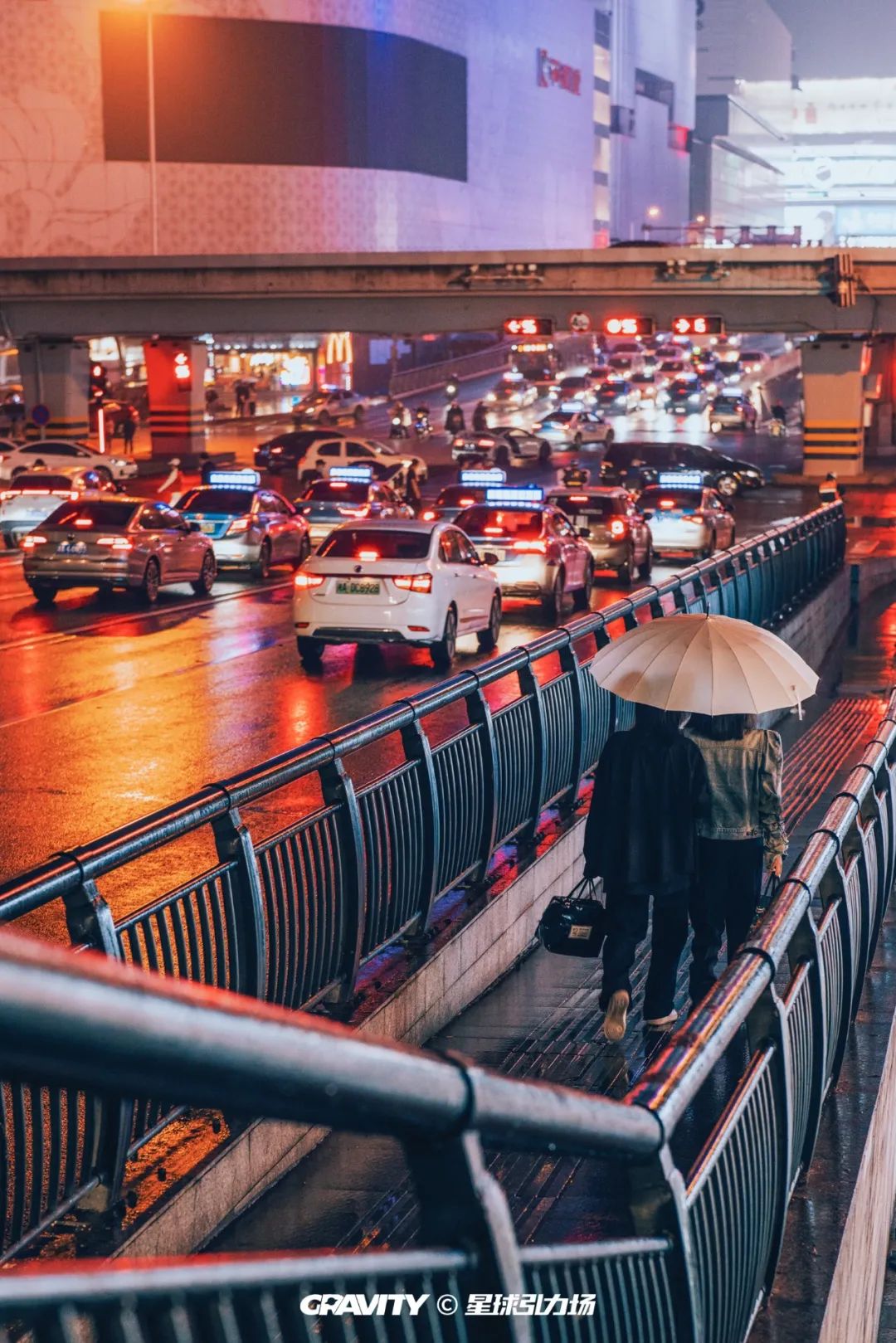 晚风和霓虹,长沙夏夜的荷尔蒙