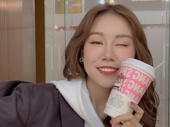 深夜徐老师:从月薪800到千万网红,因坐拥"油田"受关注