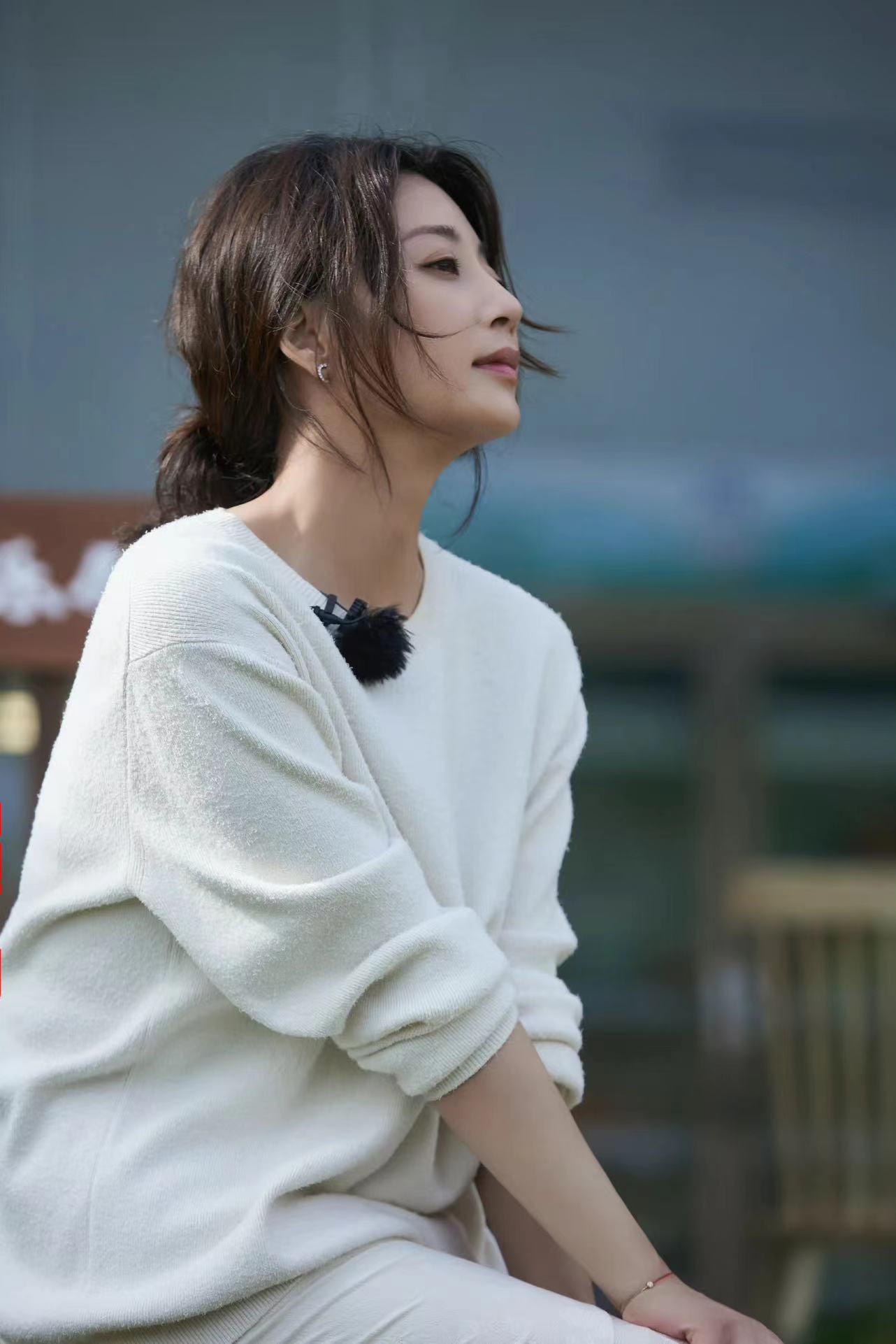 《中餐厅6》殷桃综艺首秀,靠健身保持身材的人,精气神不一样