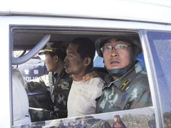 董佳继:18岁开始犯罪,不满妹妹好前途,杀狱警越狱继续作恶