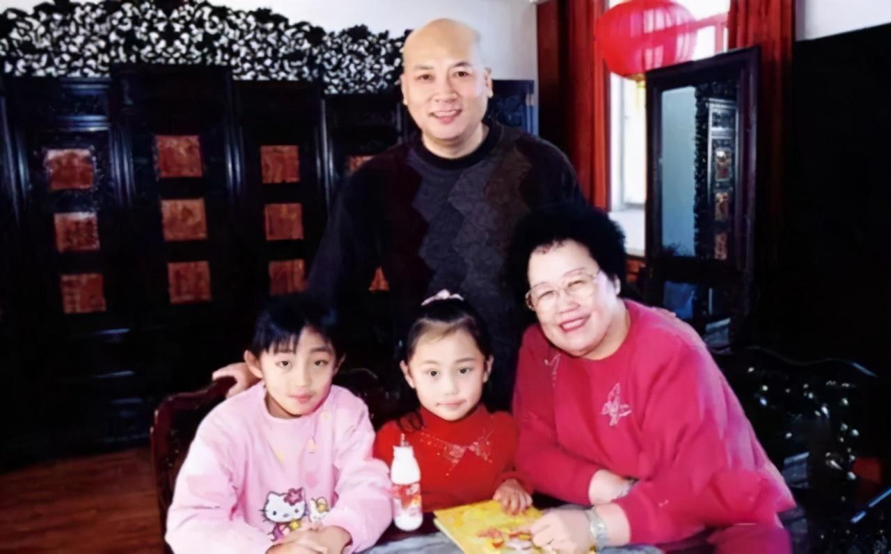 "唐僧"迟重瑞79岁老婆身价530亿,颐和园出生,还是中国女首富