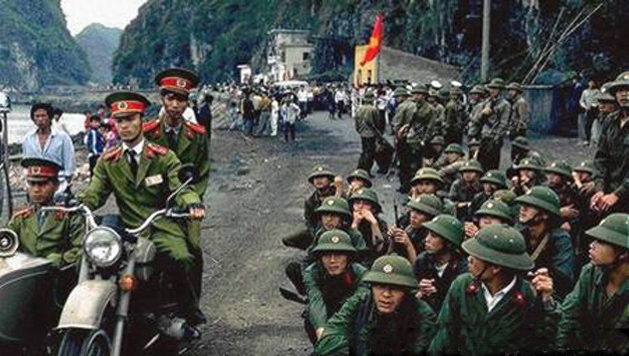 中越战争血战凉山电影图片