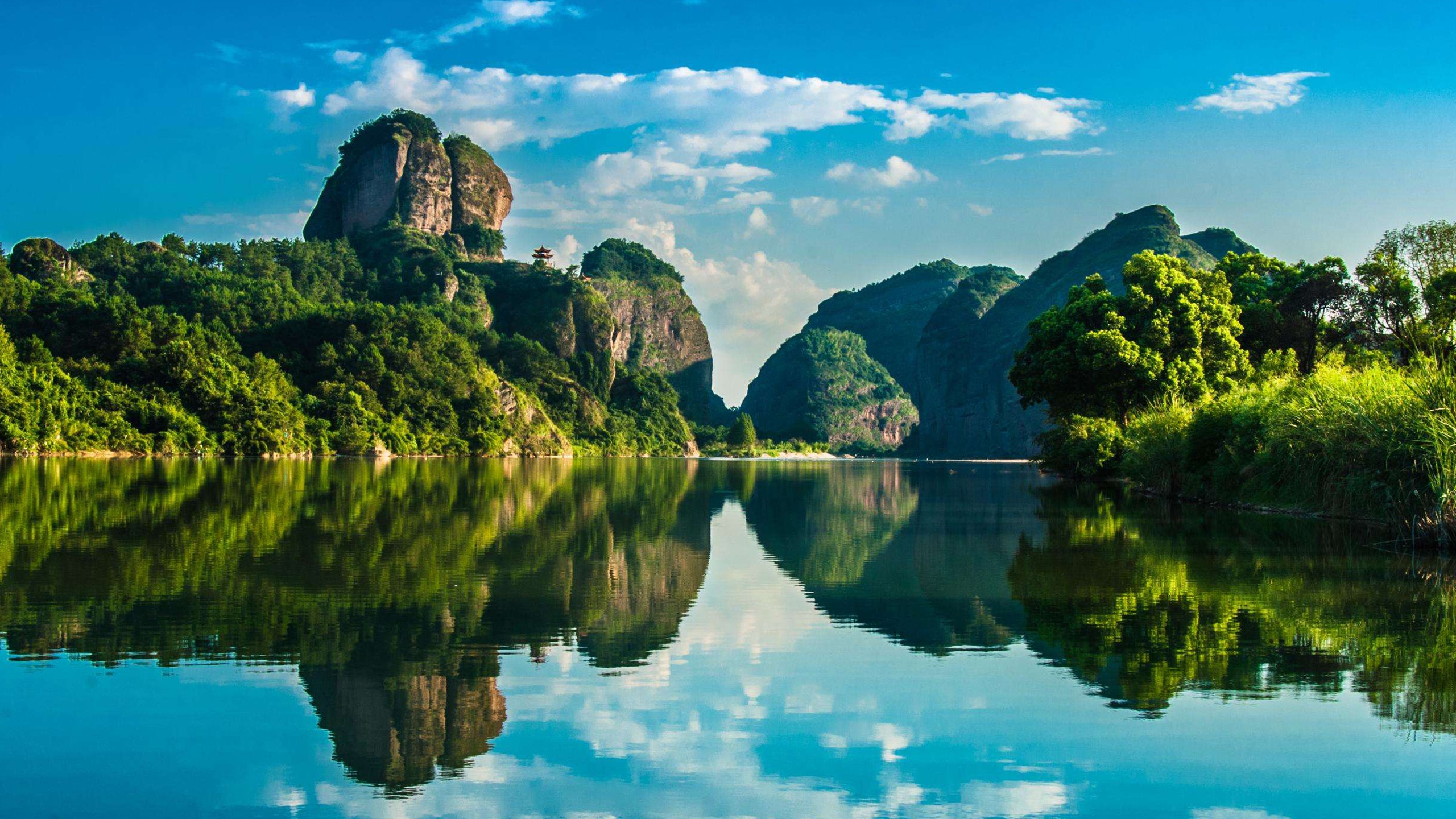 江西南昌的四个旅游景点,庐山有名,其他你可知晓?