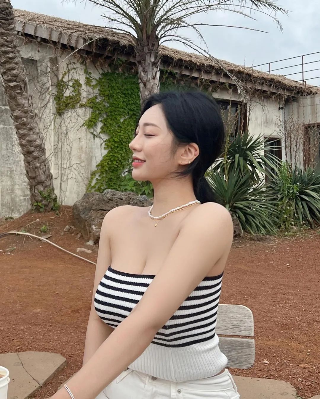 韩国网红seoa，明明可以靠身材走红，却走知性路线