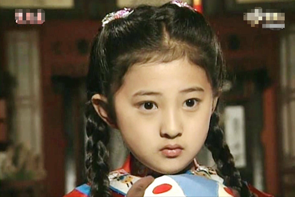 琼女郎"小婉君"43岁不婚不育,单身住豪宅,才是人间清醒!