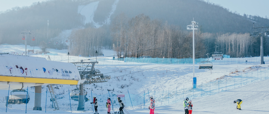 玉龙雪山旅游滑雪场图片