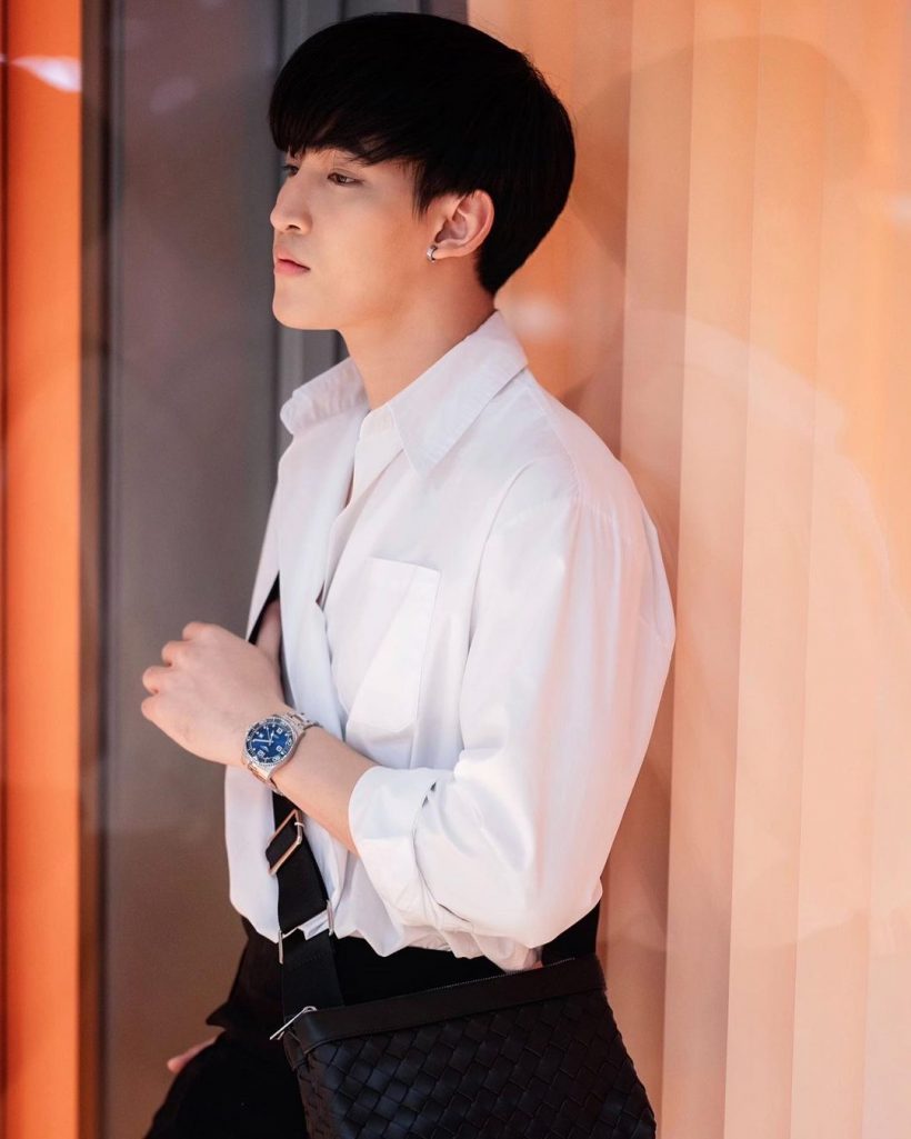 年轻的欧姆向媒体透露了关于 被人打招呼