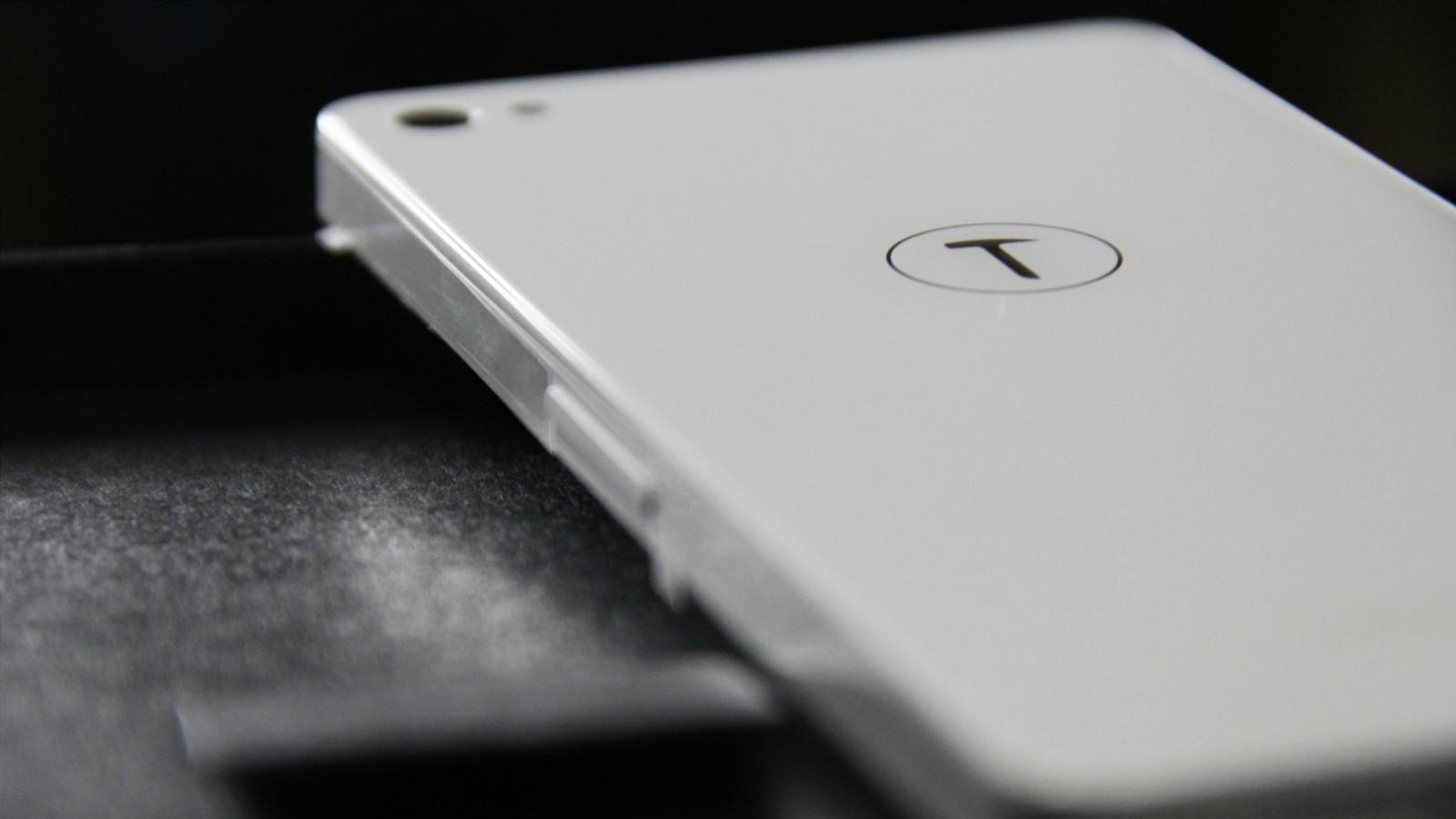 罗永浩回忆锤子t1,工业设计和交互无敌,品控一言难尽