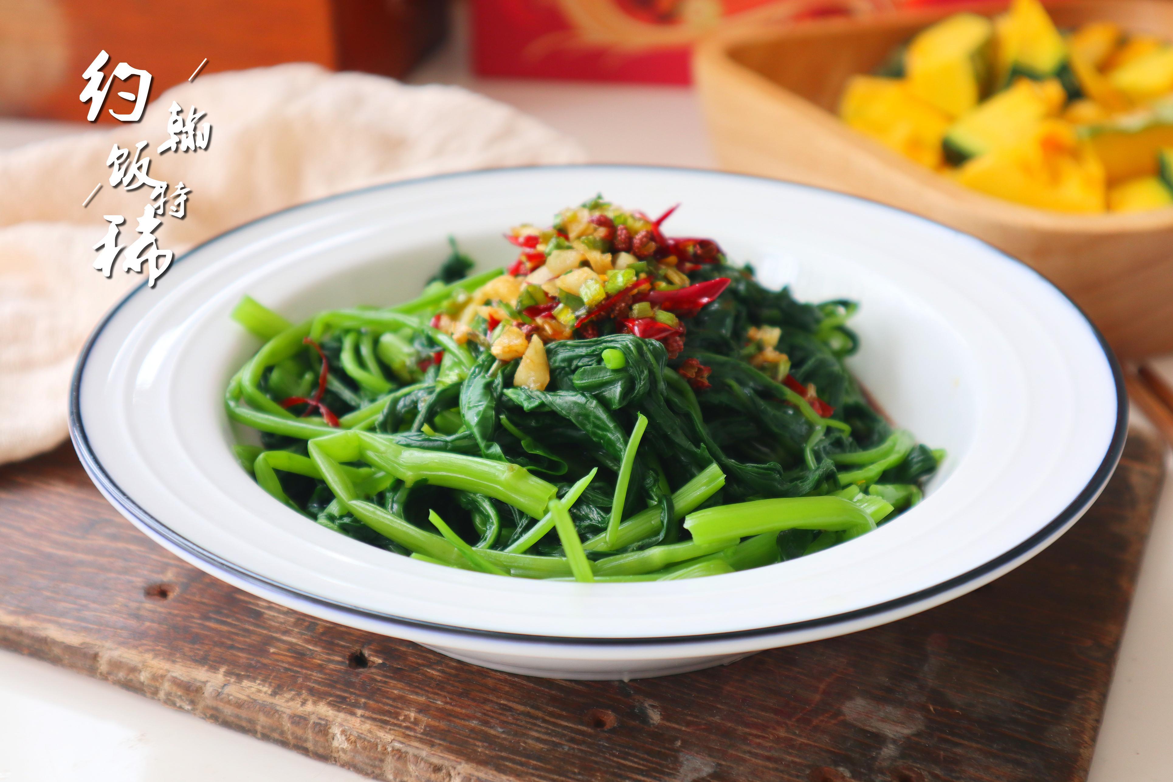 夏天的"补钙猛将",中老年多吃3样,腿脚利索,精神头足