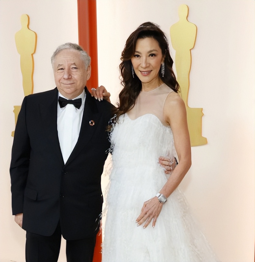 恭喜!61岁杨紫琼结婚办婚礼,结束19年恋爱长跑