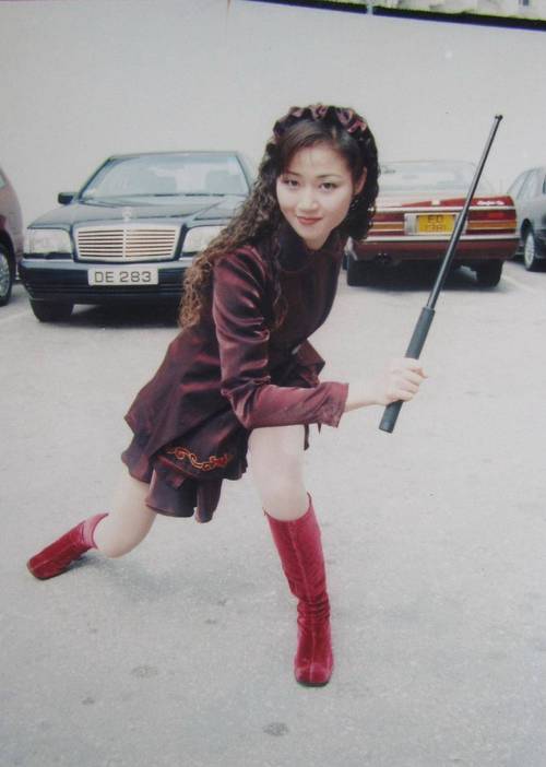 香港第一美腿万绮雯幸好没有选择嫁给甄子丹最终收获幸福