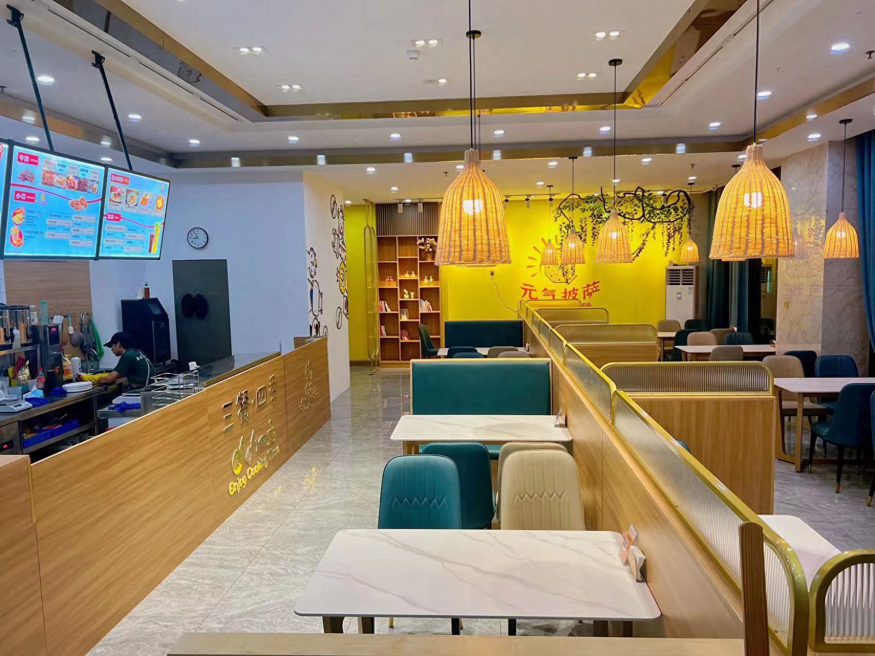 开披萨店要自己会吗?