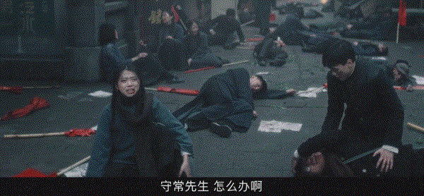 今天他复出,请在公屏上打"真的偶像"