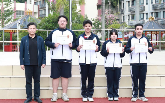 鼓掌!深圳(南山)中加学校:学子在多项竞赛中取得优异成绩!