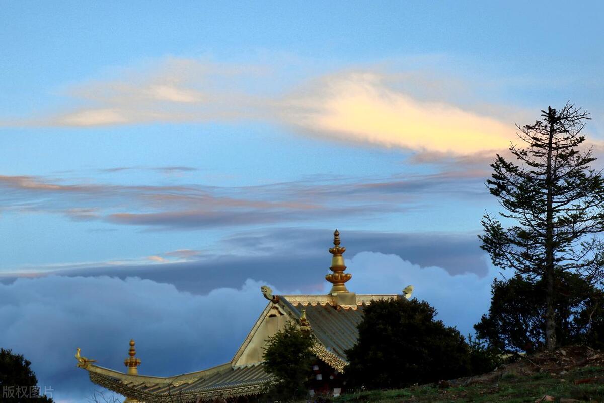 四川雅江县,号称世界三大金刚亥母神山之一的帕姆岭,你去过吗?
