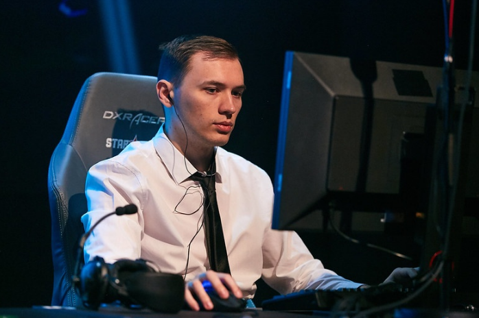 dota2:tundra选手nine采访,期待线下赛的到来