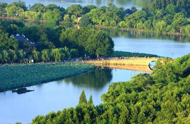 杭州:西溪绿堤已实行免费,一经开放游客就翻了2倍