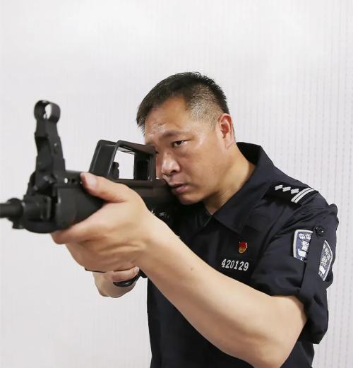 【宝坻印记】骁勇善战 敢打必胜 铁血硬汉叱咤警营——杨伯双