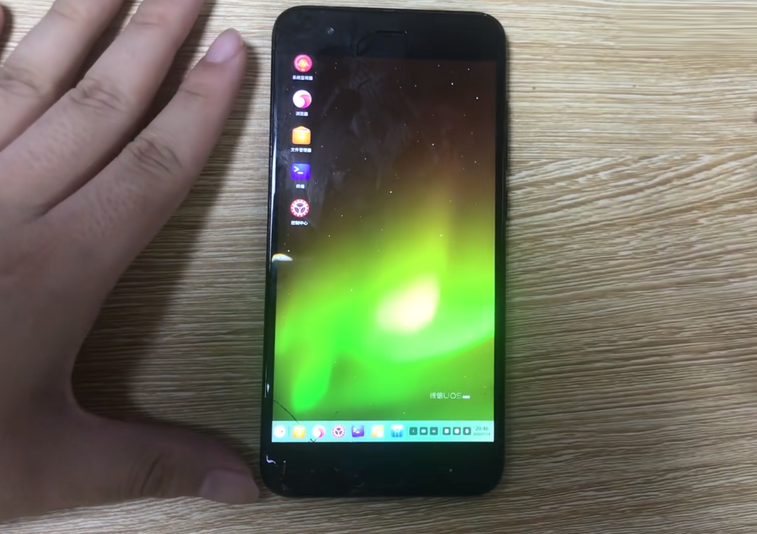 “米粉”开大招了！小米6刷入国产系统，跟安卓彻底说再见？