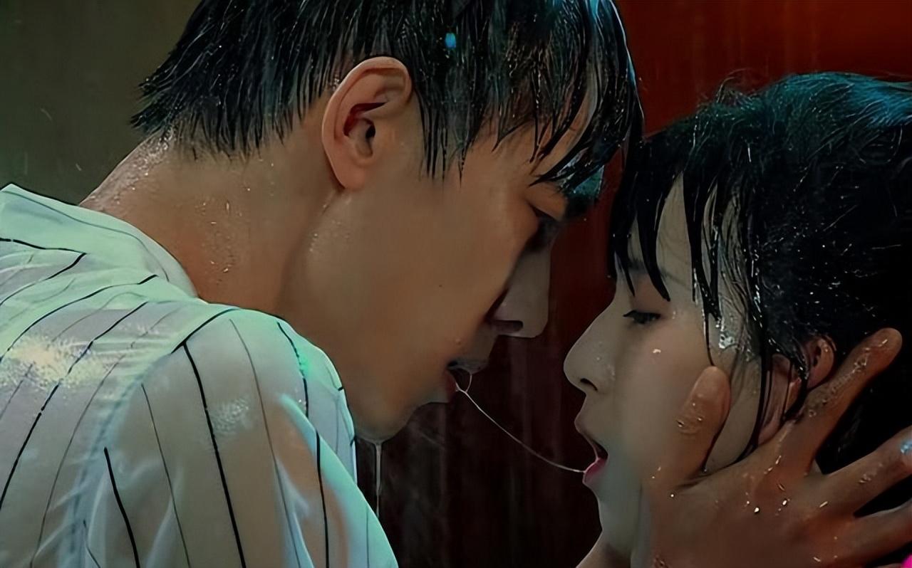 泡面吻,咬唇唇,拉丝吻,吻戏到底有多辣眼睛?看一眼就恶心!