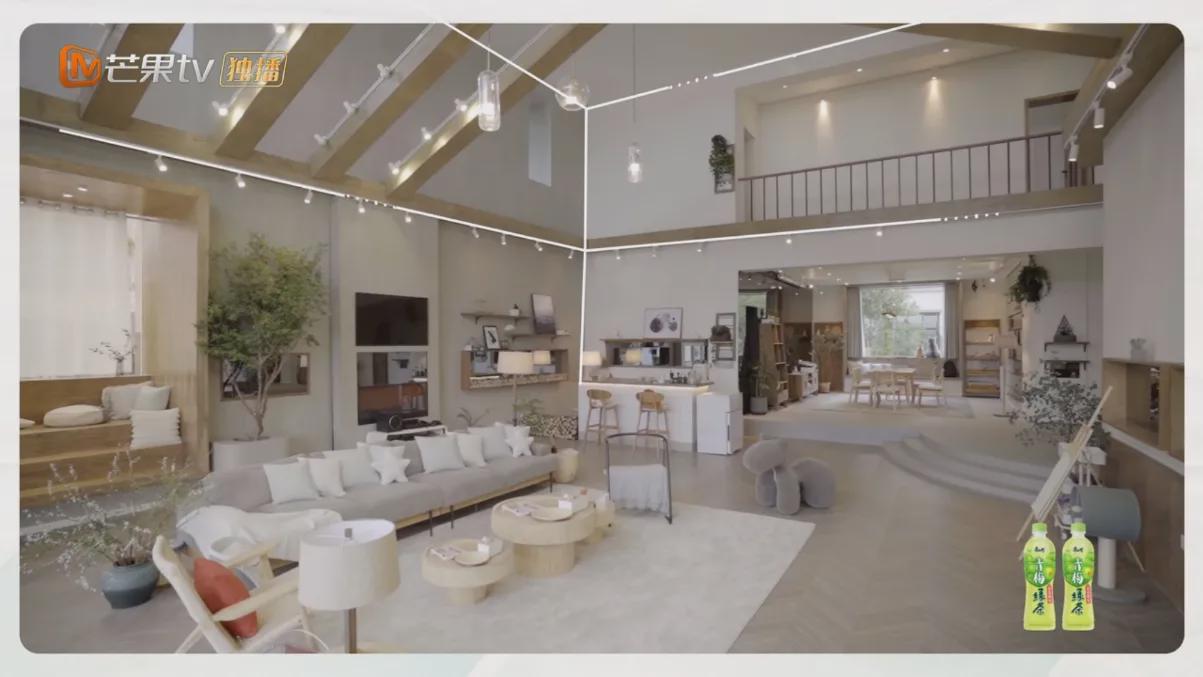 《朋友请听好》广播小站变毛坯房,何炅:弟弟不来连房子都没搭啊