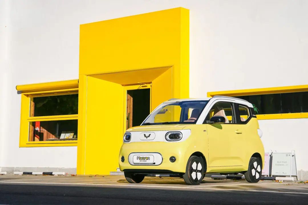 长安lumin慌不慌?焕新升级的宏光miniev第三代马卡龙正式来袭