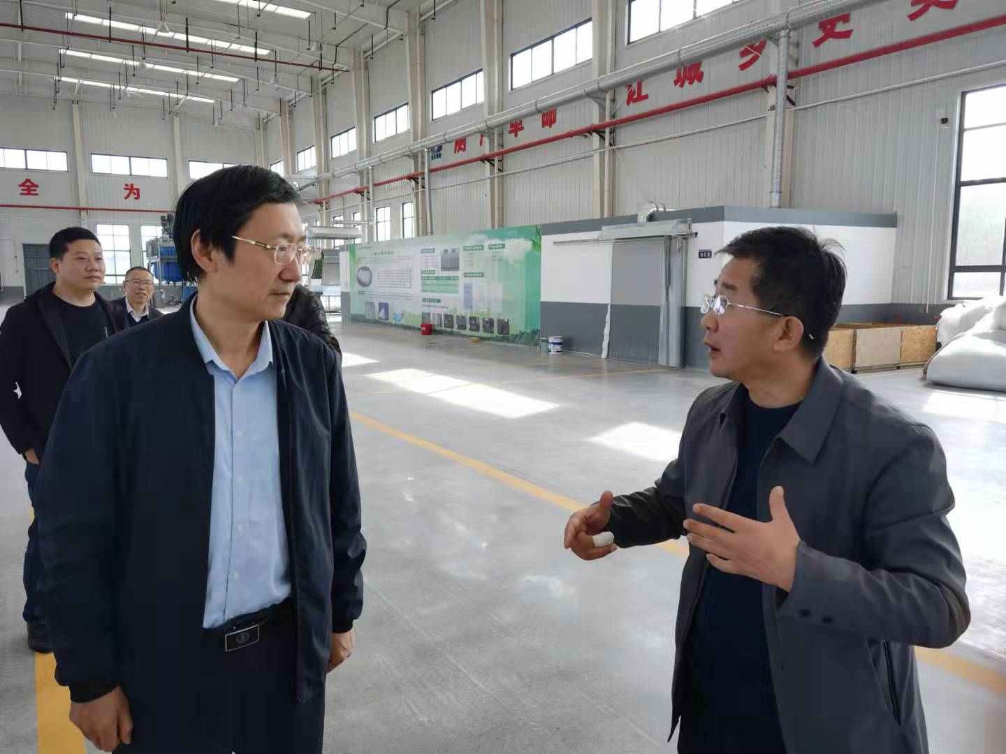 陕西青年创业促进中心执行主任董小涛一行到陕西关天易景科技实地考察