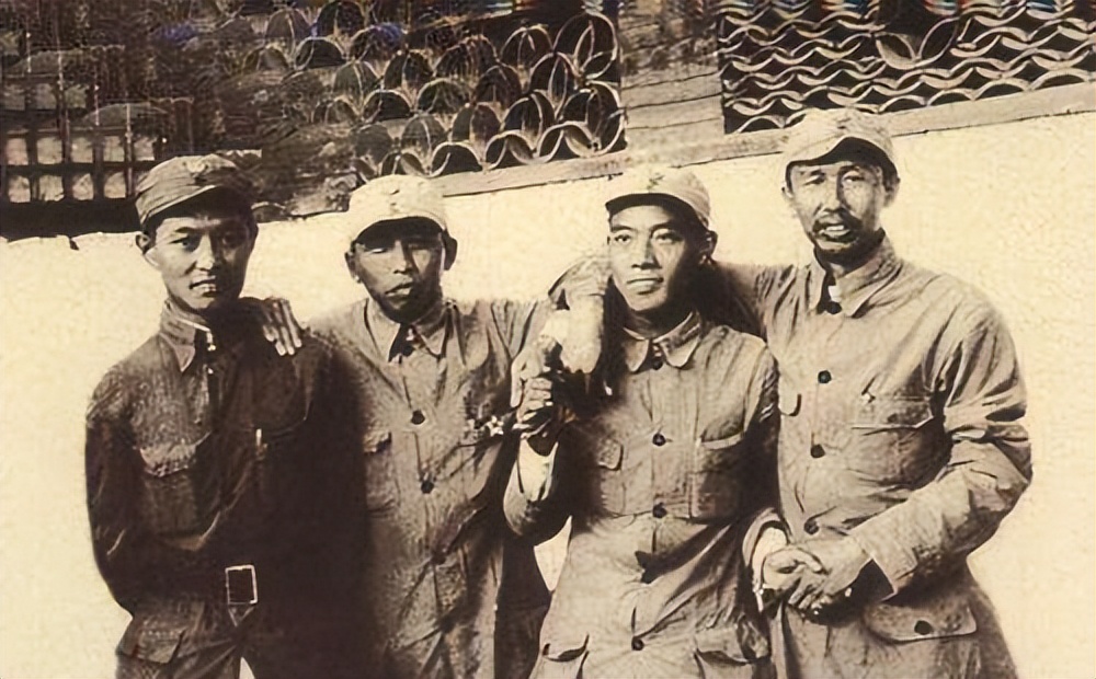 詹才芳:曾是许世友的上级,1955年授中将,警卫员却是上将