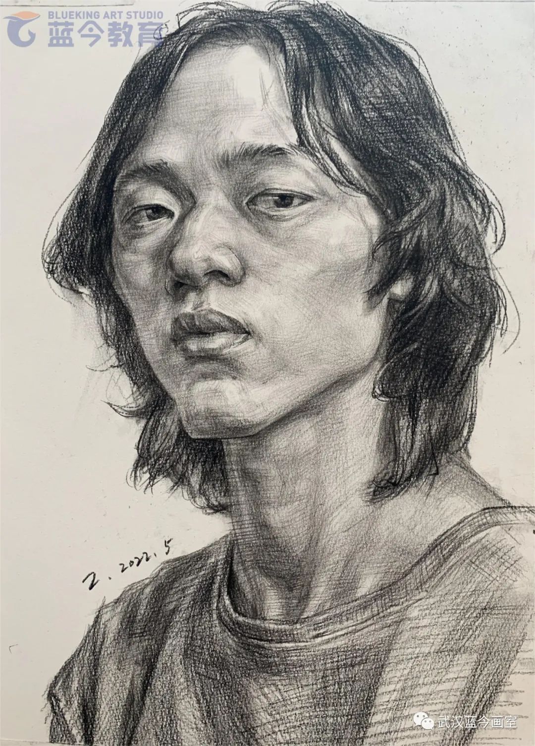 左磊素描名师外表看似呆萌心中却有猛虎