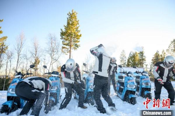 "中国最冷小镇"第二届森林冰雪穿越季"云端"落幕