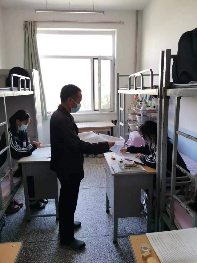 神木市第七中学:疫情教学守初心 "线上线下"同精彩