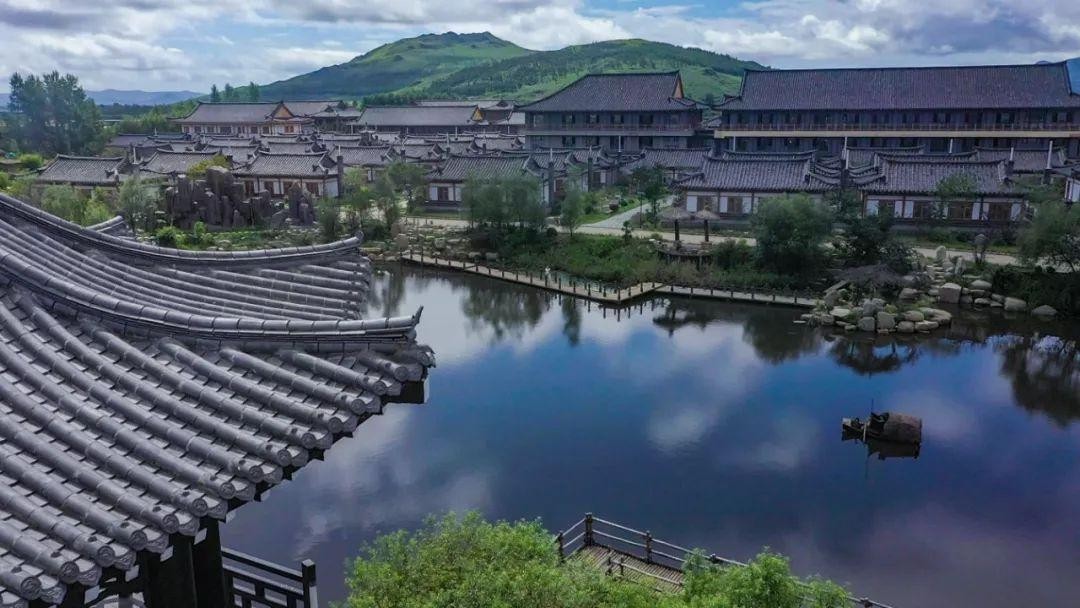 防川村:和祖国仅靠一条路相连,洪灾冲垮后,被邻国包围