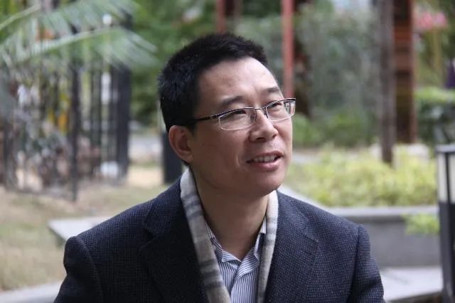 华莱士启示录:"炸鸡界拼多多"的山寨人生!